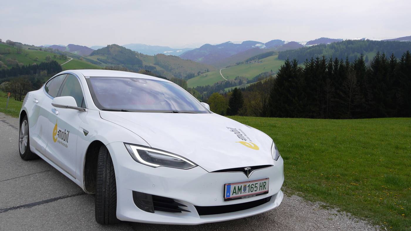 Mit dem Tesla die Moststraße erleben