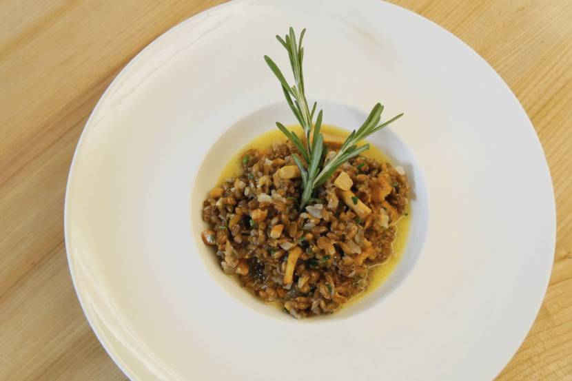 emmer Risotto mit eierschwammerl