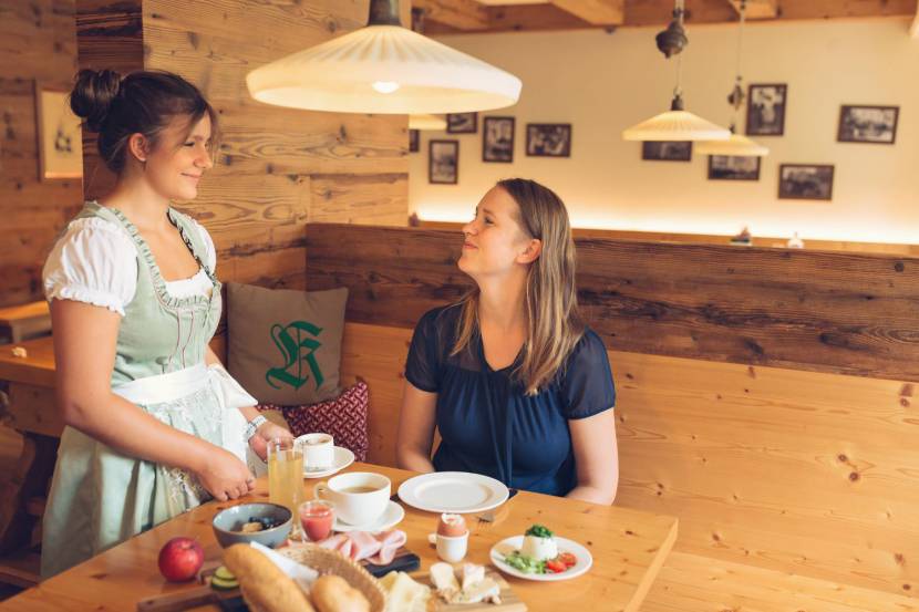 Sienna Hornes im Service vom RelaxResort Kothmühle