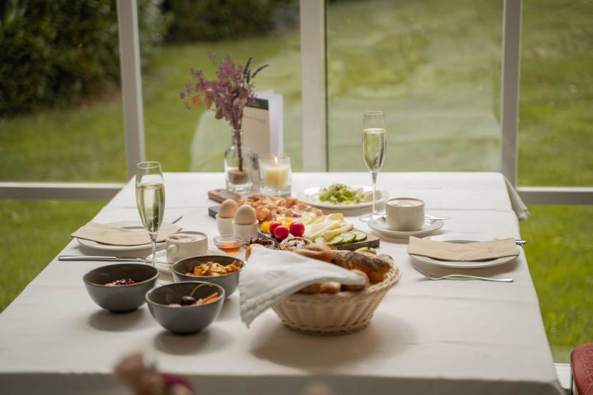 Mama zum Frühstück einladen