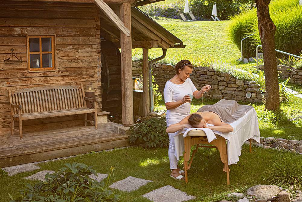 Massage in the spa hotel in Lower Austria
