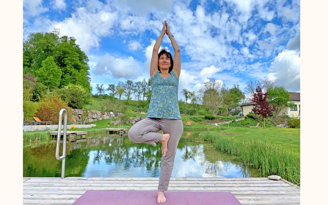 Yoga im Garten