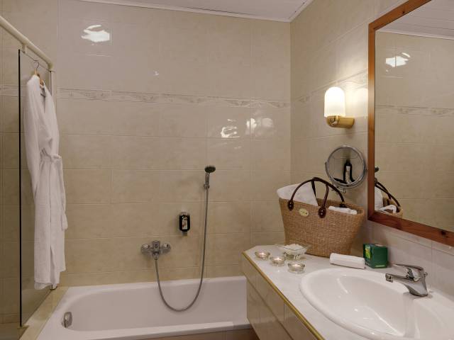 bathroom of the Mostviertler suite