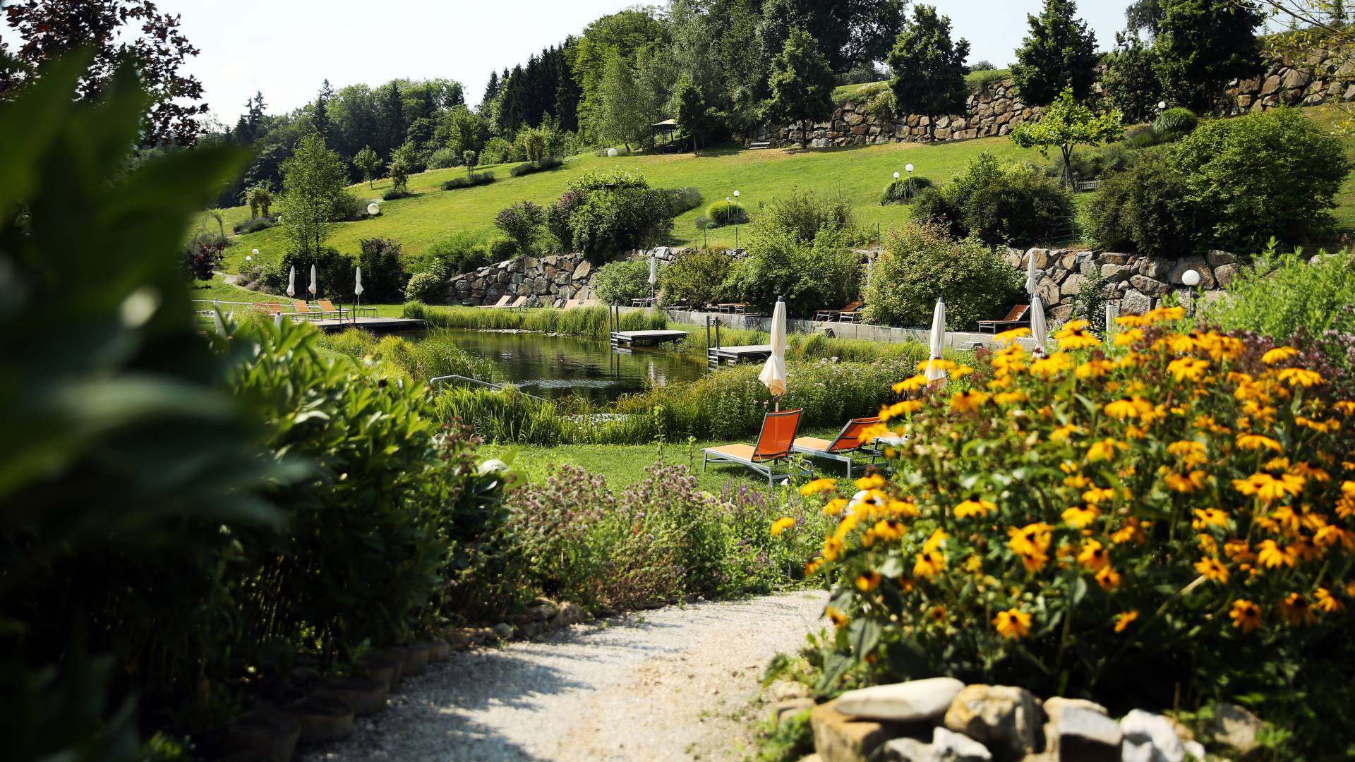 Naturbadeteich im Relax Resort
