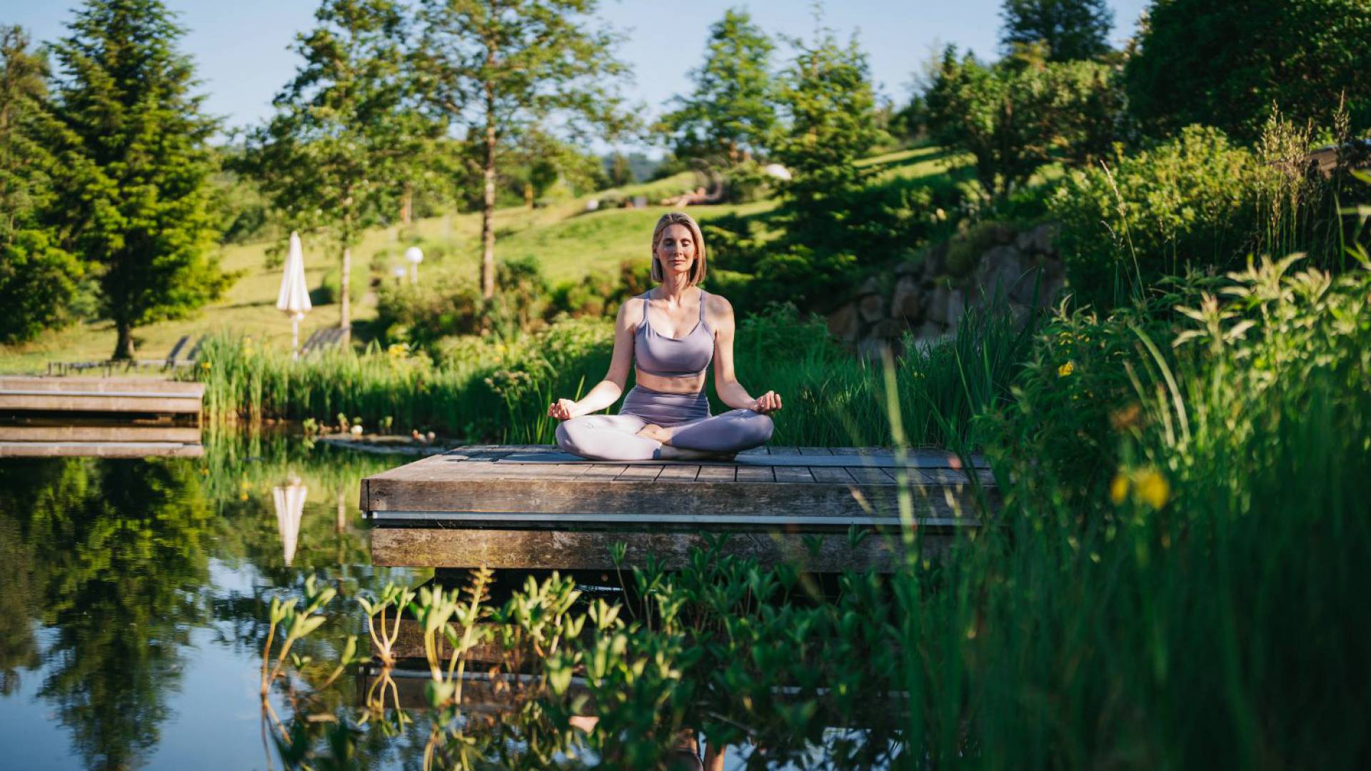 Yoga im Garten