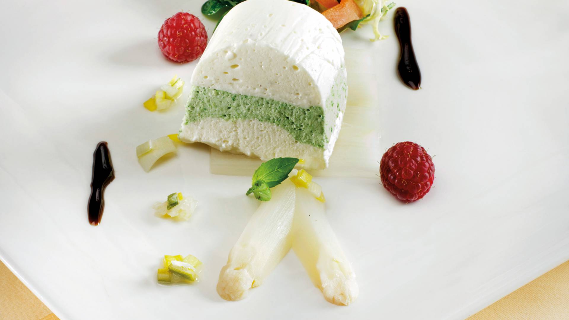 Schafkäse Terrine mit Bärlauch