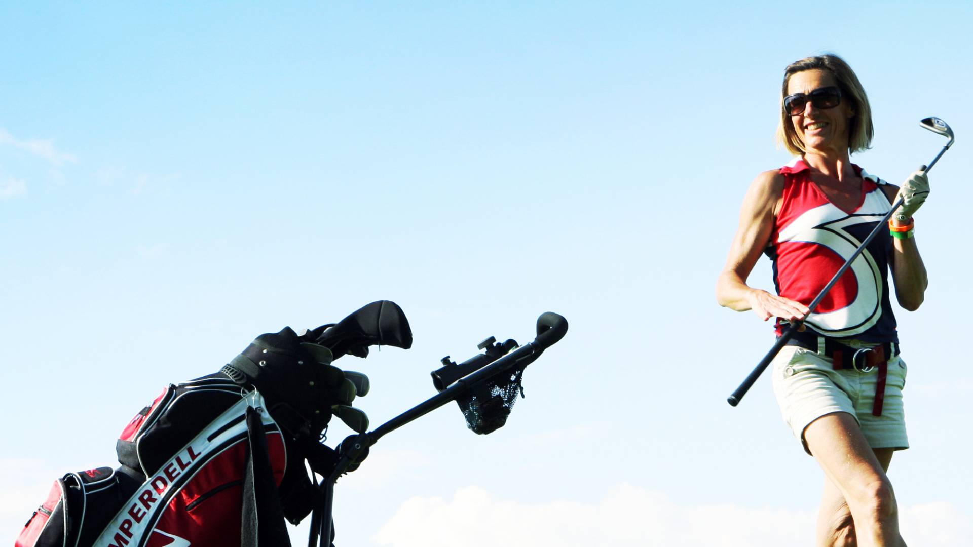 Frau beim Golfen im Mostviertel