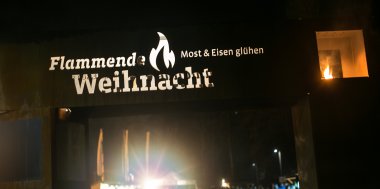 Flammende Weihnacht, Bild 1/7