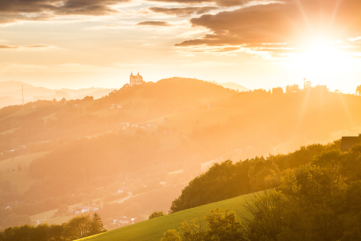 Der Panoramahöhenweg und die Basilika Sonntagberg